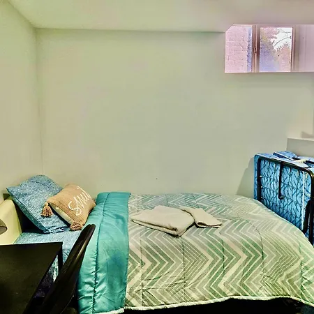 Cozy Room In A Quiet Neighbourhood Toronto Exterior photo